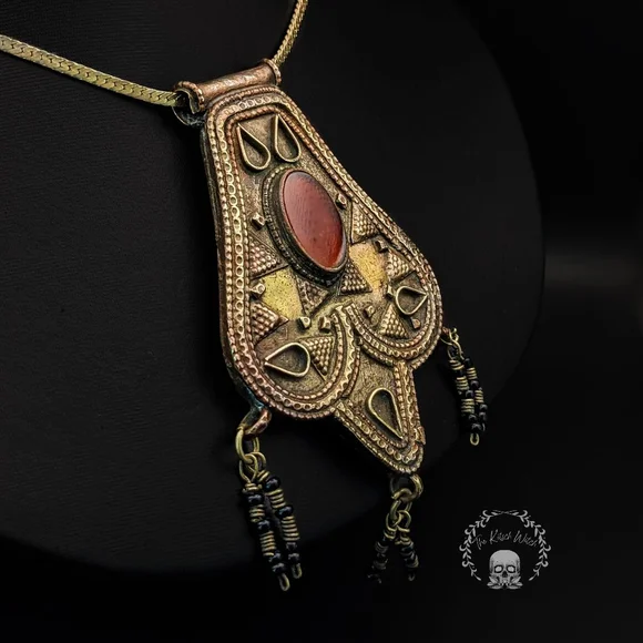 Antique Low Silver and Brass Turkman Asysk Talisman Pendant with Carnelian Stone - Picture 3 of 8